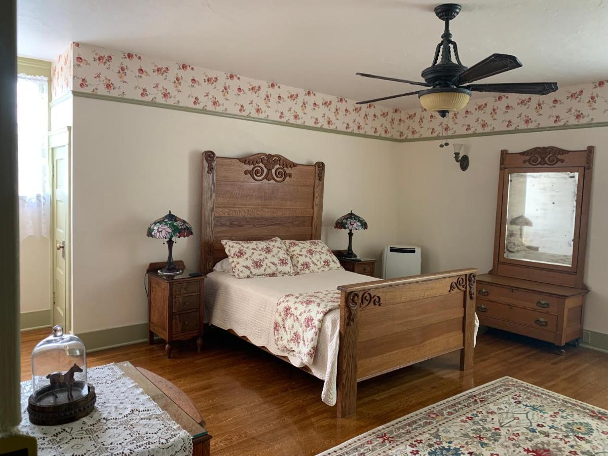 Mount Shasta Ranch Bed And Breakfast Exterior foto