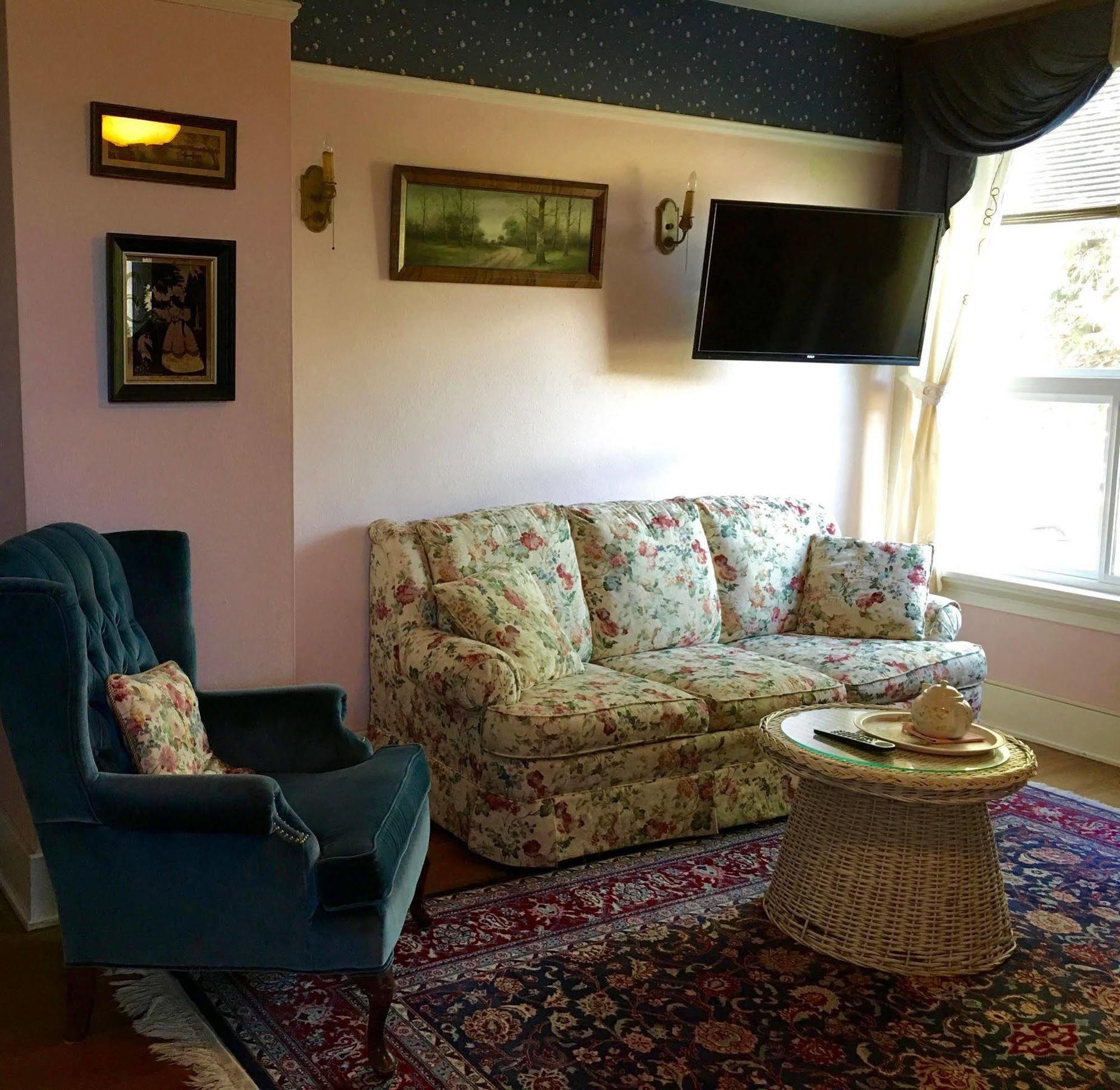 Mount Shasta Ranch Bed And Breakfast Exterior foto